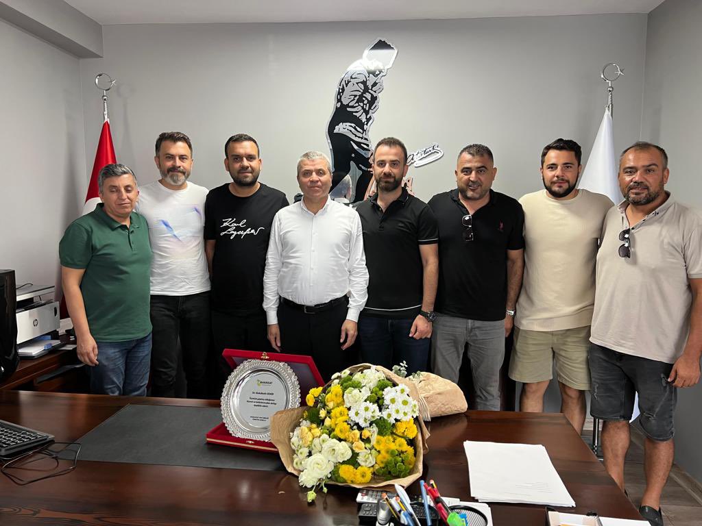 Kaymakamımız Abdulkadir DEMİR, Manavgat Muz Üreticileri Birliği Başkanı Önem GÖK’e ve Yönetim Kurulu Üyelerine Veda Ziyaretinde Bulundu