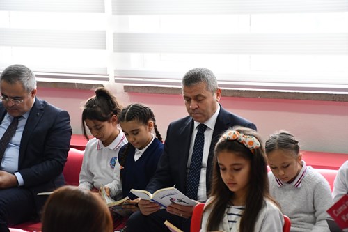 AHENK Projesi Kapsamında Toros İlkokulu’nda Düzenlenen Kitap Okuma Etkinliği